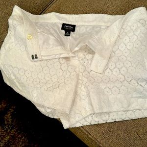 Small Nicole white shorts